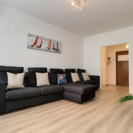 Appartamento Nestor&jeeves - Beethoven - - Residential Area *